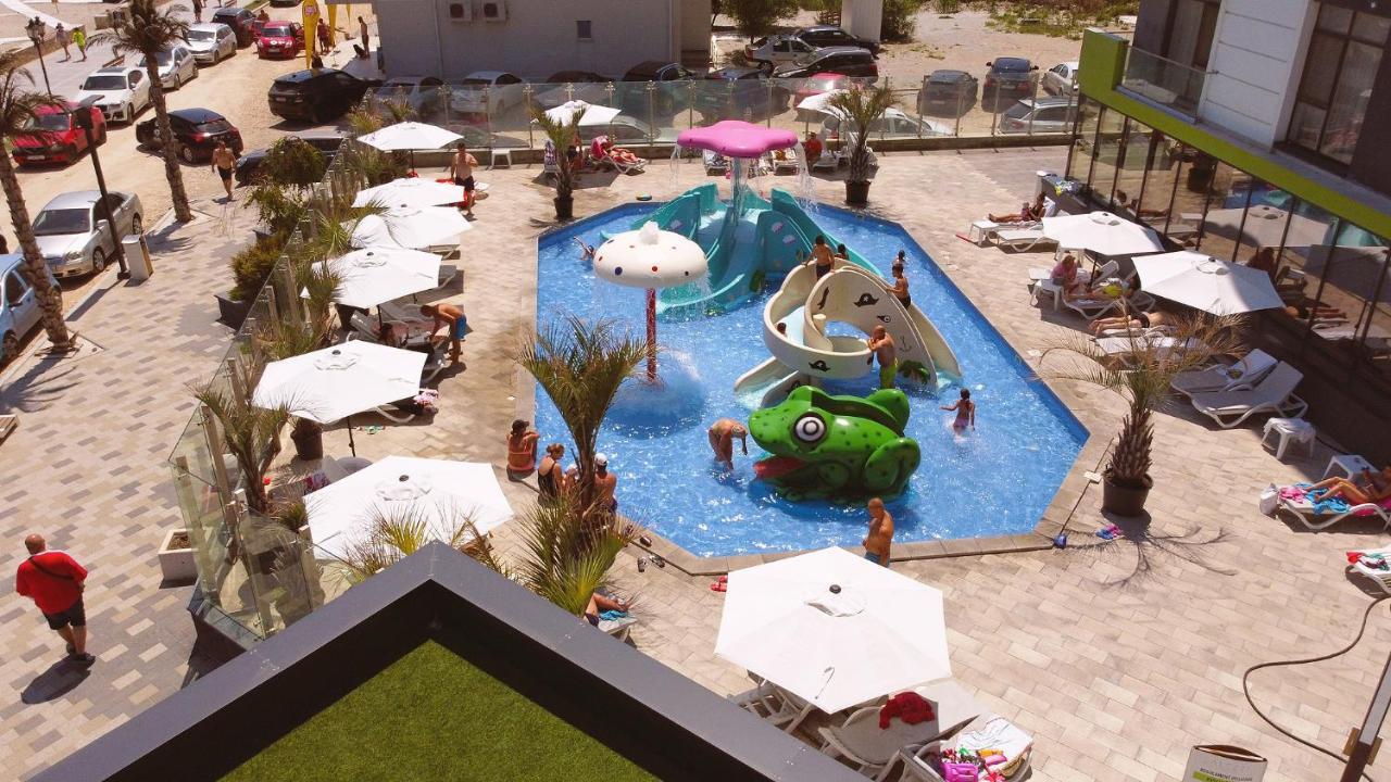 Blacksearama Apartment- Spa, Pools And Parking Мамая Экстерьер фото