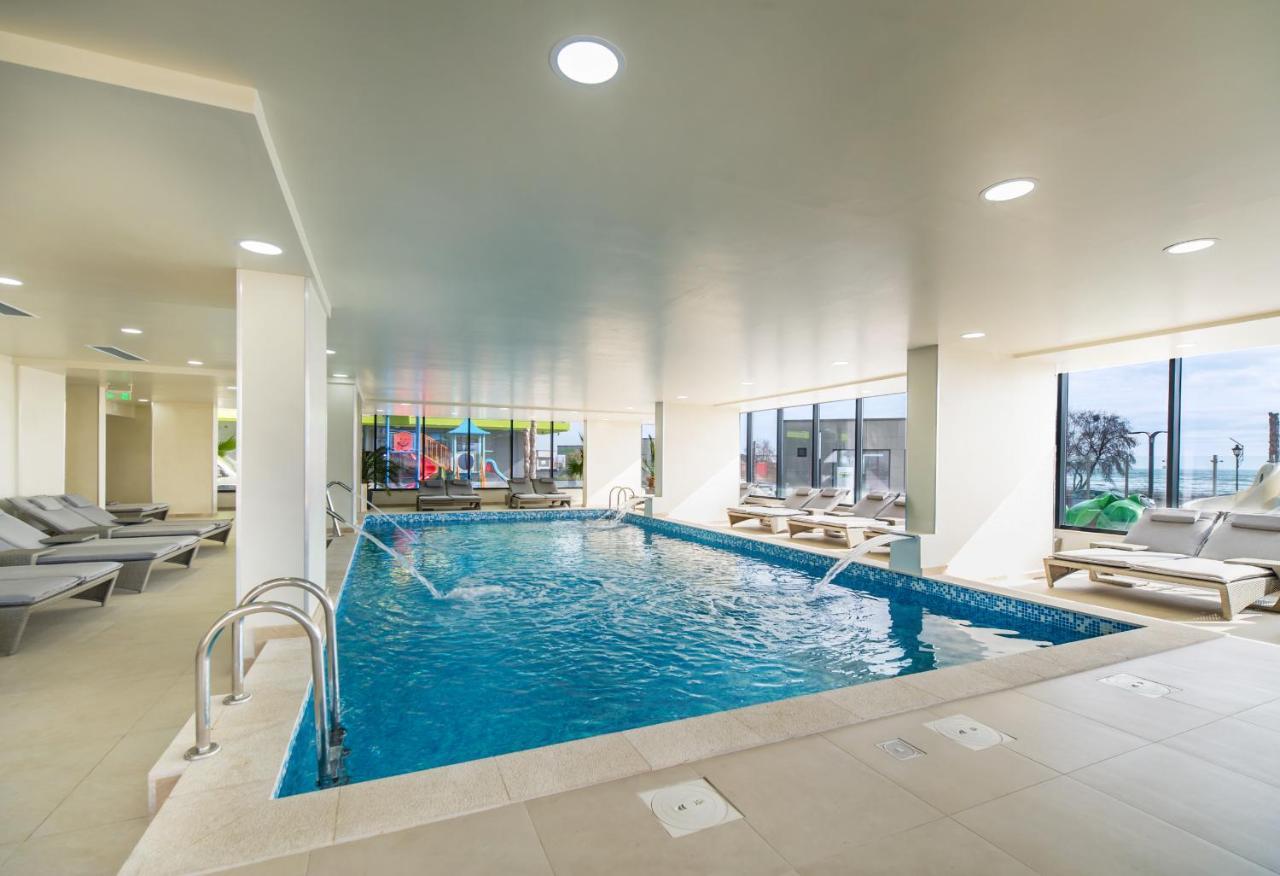 Blacksearama Apartment- Spa, Pools And Parking Мамая Экстерьер фото